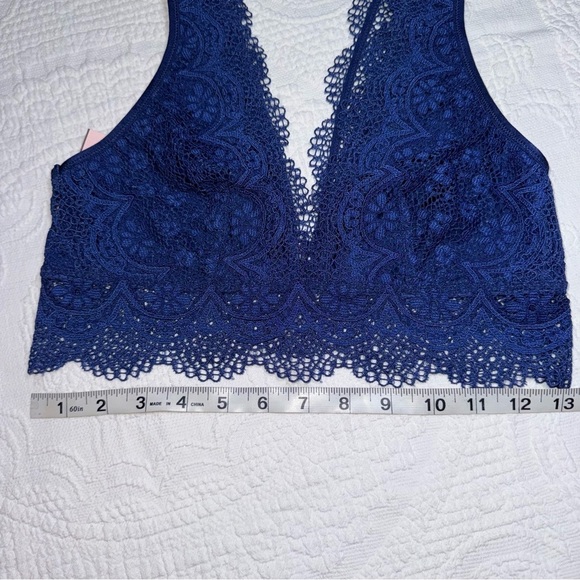 NWT Victorias Secret Bralette Blue Crochet Lace Intimates Sleepwear New Size Med - Picture 11 of 11